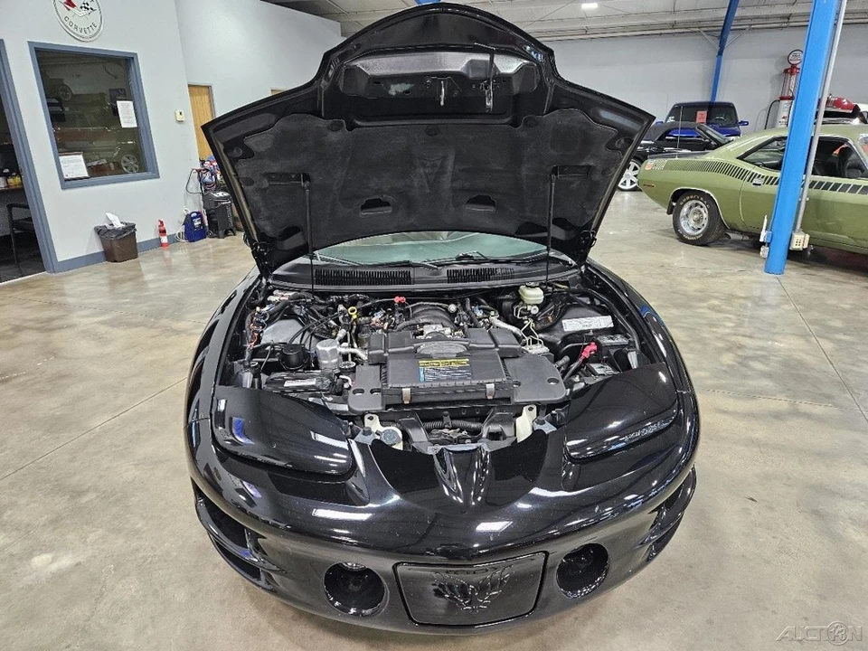 1998 Pontiac Firebird Formula 4th Gen - Image 15 of 24