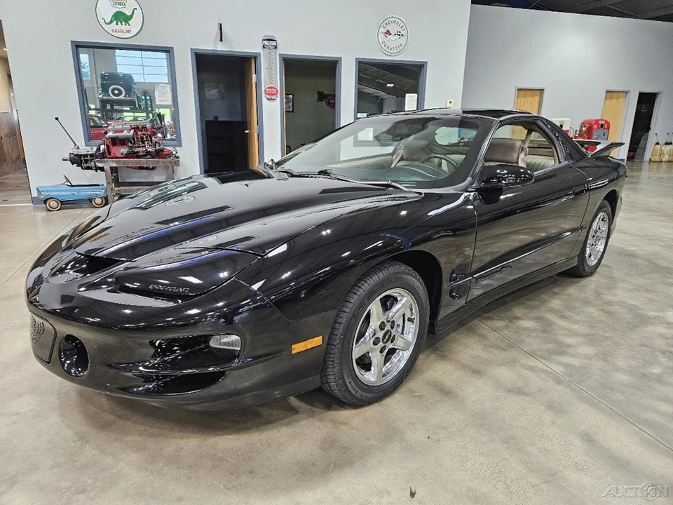 1998 Pontiac Firebird Formula 4th Gen - Image 7 of 24
