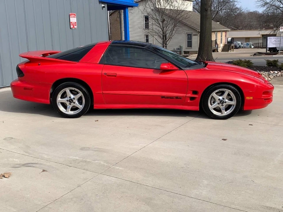 1998 Pontiac Firebird 4th Gen - Image 6 of 20