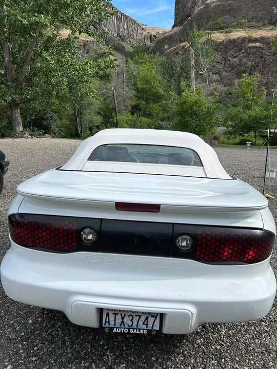 1998 Pontiac Firebird 4th Gen - Image 7 of 14