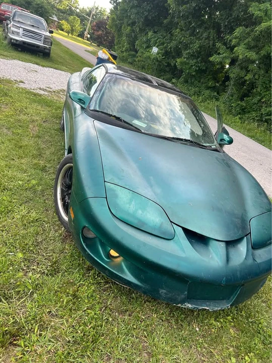 1998 Pontiac Firebird 4th Gen - Image 4 of 4
