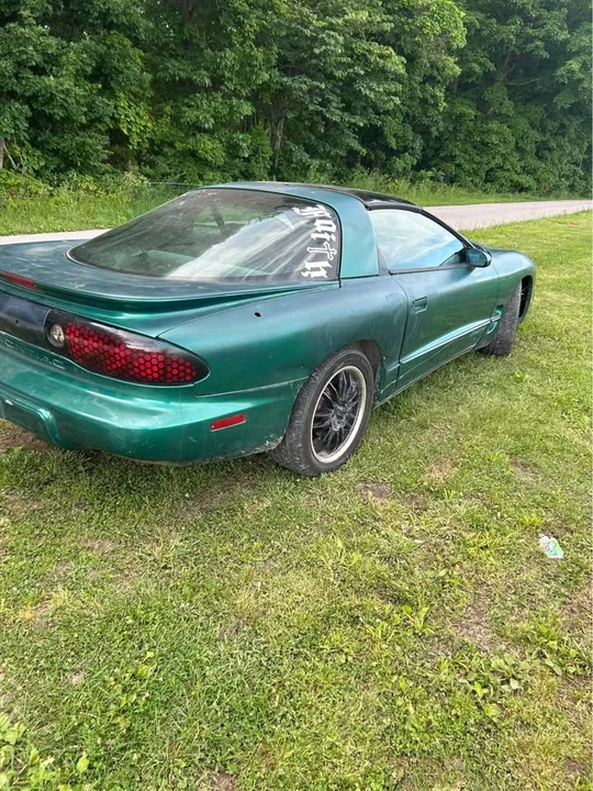 1998 Pontiac Firebird 4th Gen - Image 3 of 4