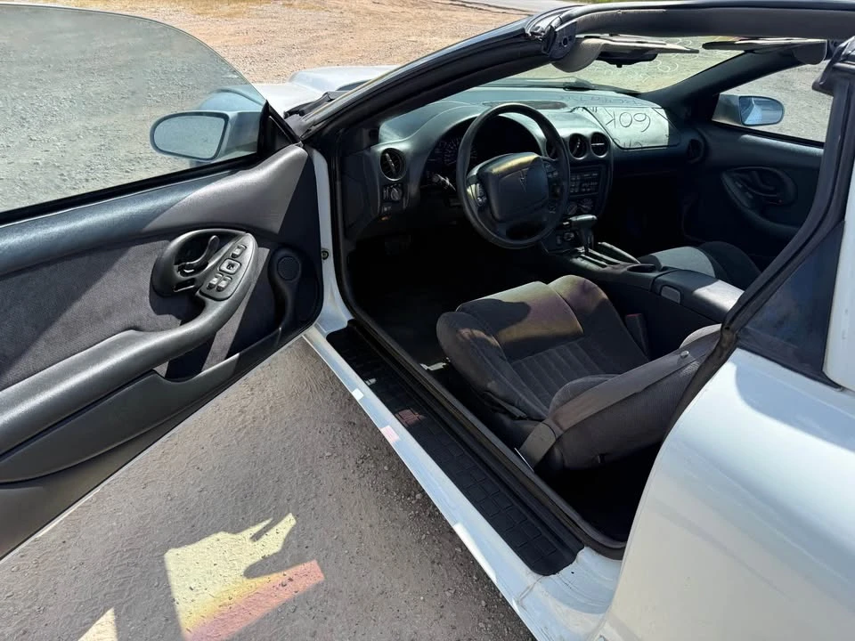 1998 Pontiac Firebird 4th Gen - Image 8 of 11