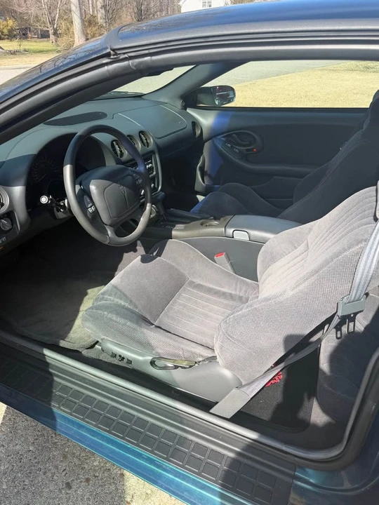 1998 Pontiac Firebird 4th Gen - Image 11 of 17