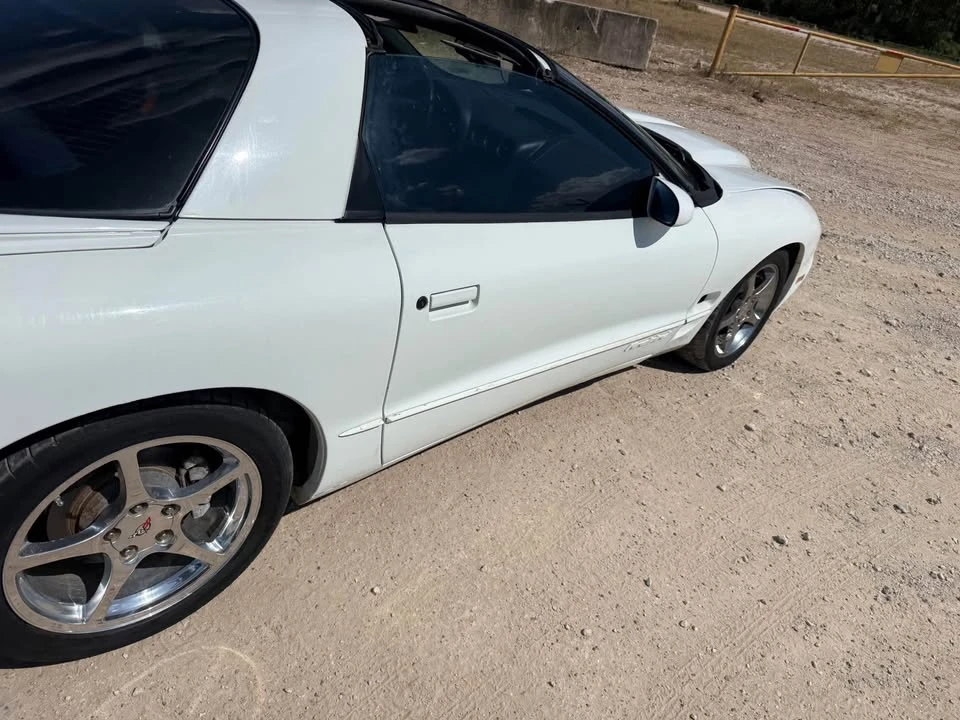 1998 Pontiac Firebird 4th Gen - Image 4 of 11