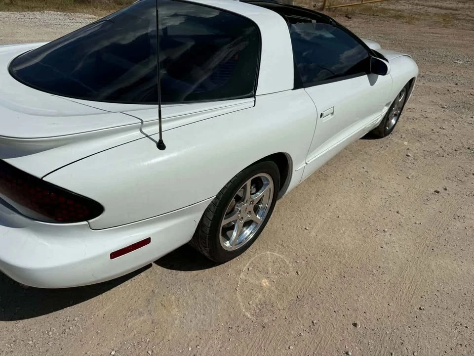 1998 Pontiac Firebird 4th Gen - Image 3 of 7