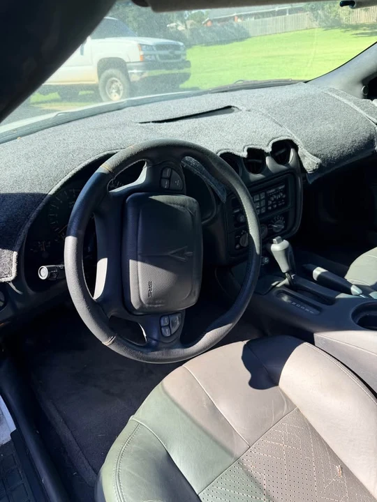 1998 Pontiac Firebird 4th Gen - Image 9 of 11