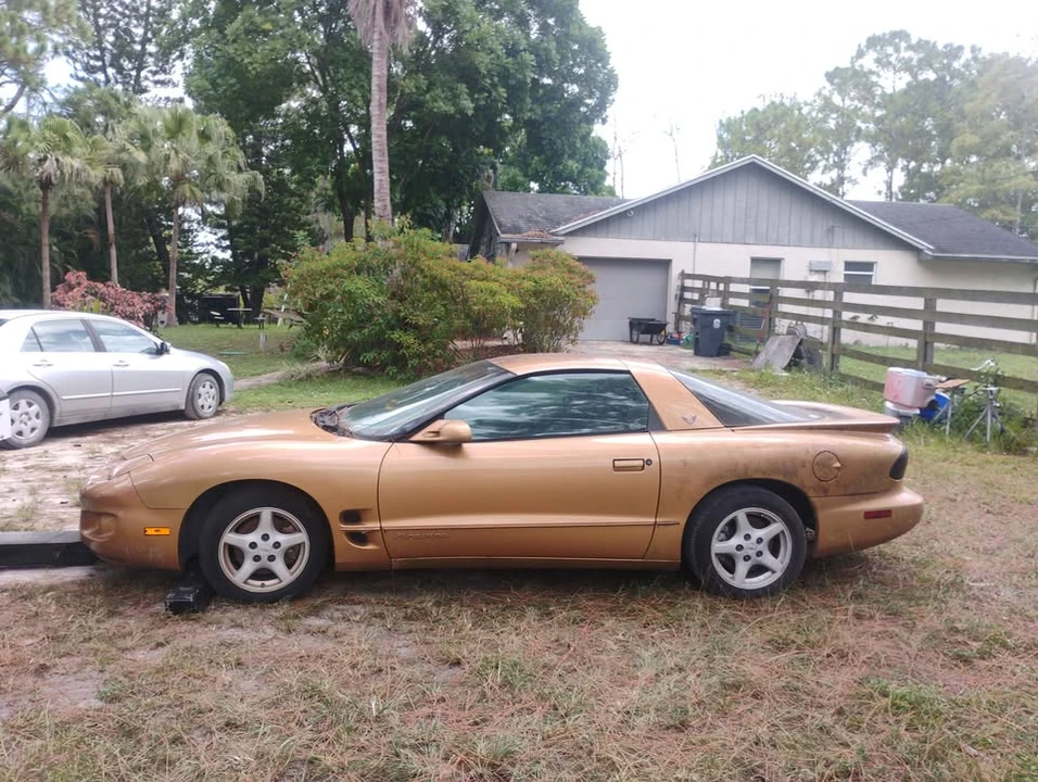 1998 Pontiac Firebird 4th Gen - Image 2 of 2