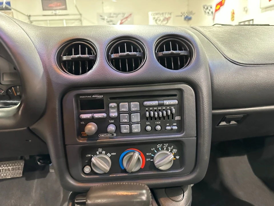 1998 Pontiac Firebird 4th Gen - Image 16 of 21