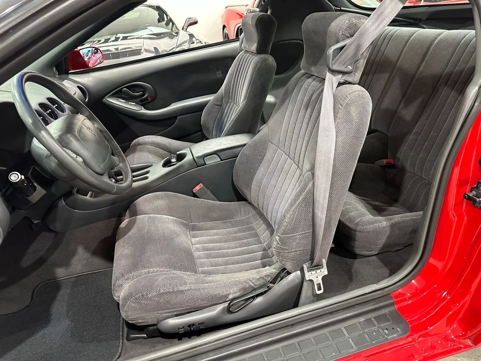 1998 Pontiac Firebird 4th Gen - Image 13 of 21