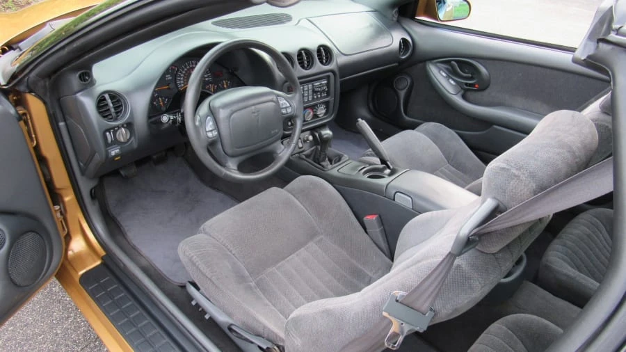1998 Pontiac Firebird 4th Gen - Image 4 of 12