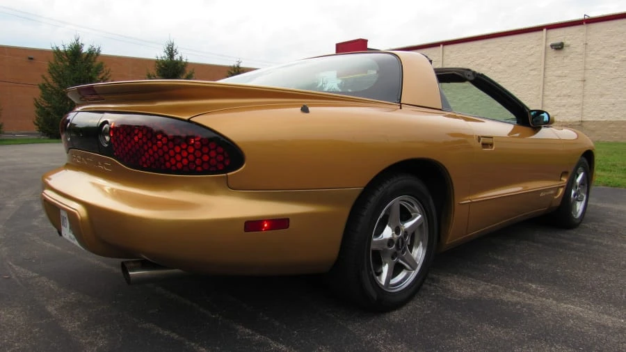 1998 Pontiac Firebird 4th Gen - Image 10 of 12