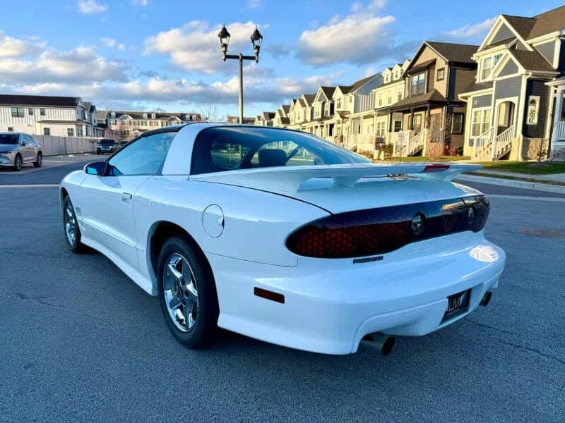1998 Pontiac Firebird Formula 4th Gen - Image 14 of 31