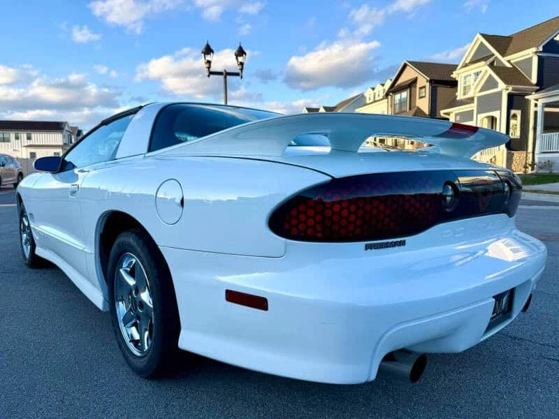 1998 Pontiac Firebird Formula 4th Gen - Image 15 of 31