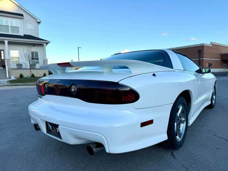 1998 Pontiac Firebird Formula 4th Gen - Image 17 of 31