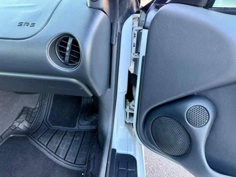 1998 Pontiac Firebird Formula 4th Gen - Image 21 of 31
