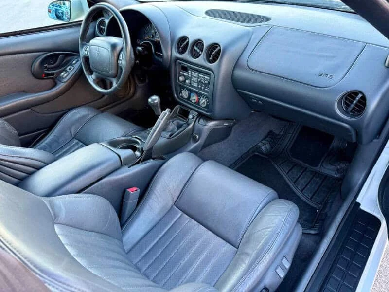 1998 Pontiac Firebird Formula 4th Gen - Image 22 of 31