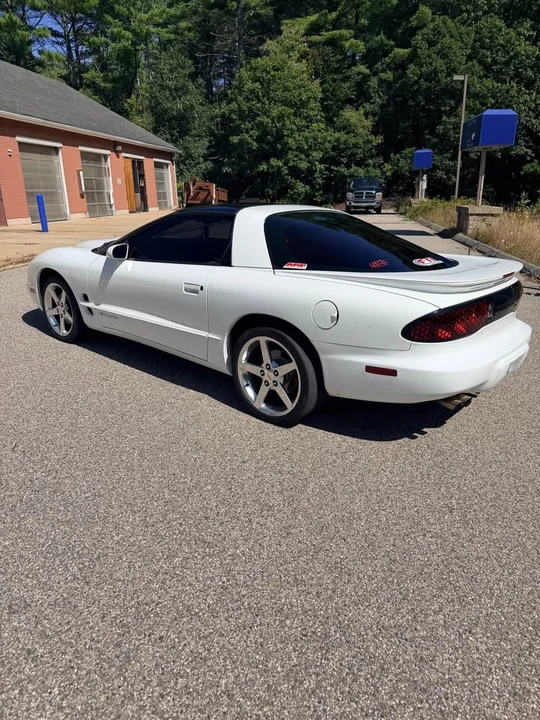 1998 Pontiac Firebird Formula 4th Gen - Image 4 of 6