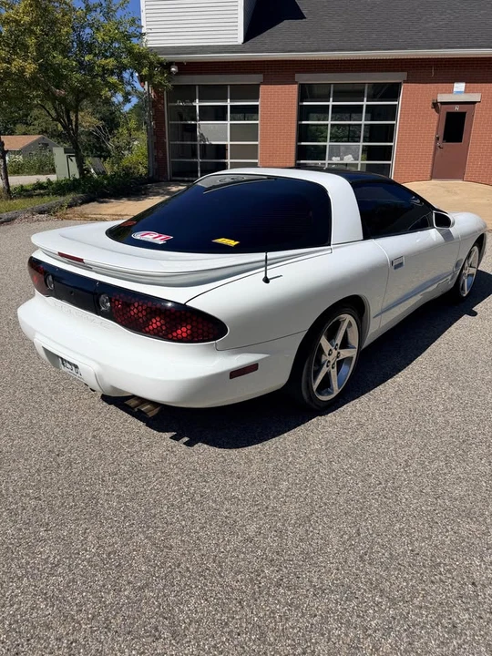 1998 Pontiac Firebird Formula 4th Gen - Image 5 of 6