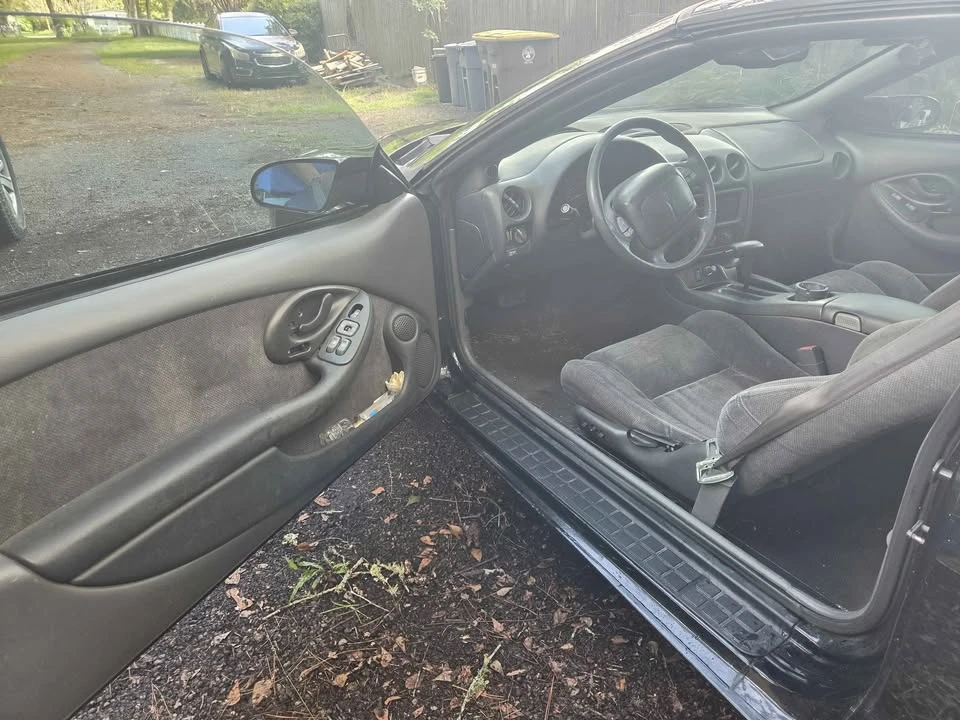 1998 Pontiac Firebird Formula 4th Gen - Image 5 of 10