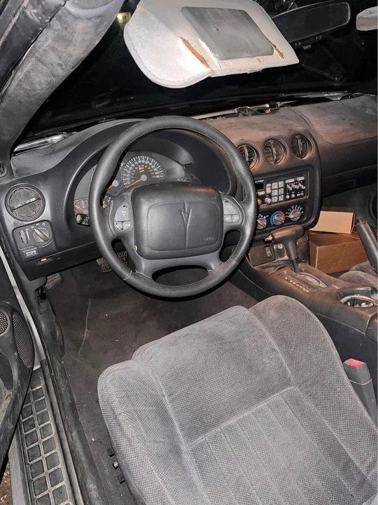 1998 Pontiac Firebird Formula 4th Gen - Image 10 of 11