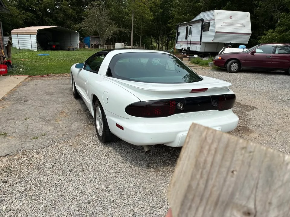 1998 Pontiac Firebird 4th Gen - Image 4 of 10