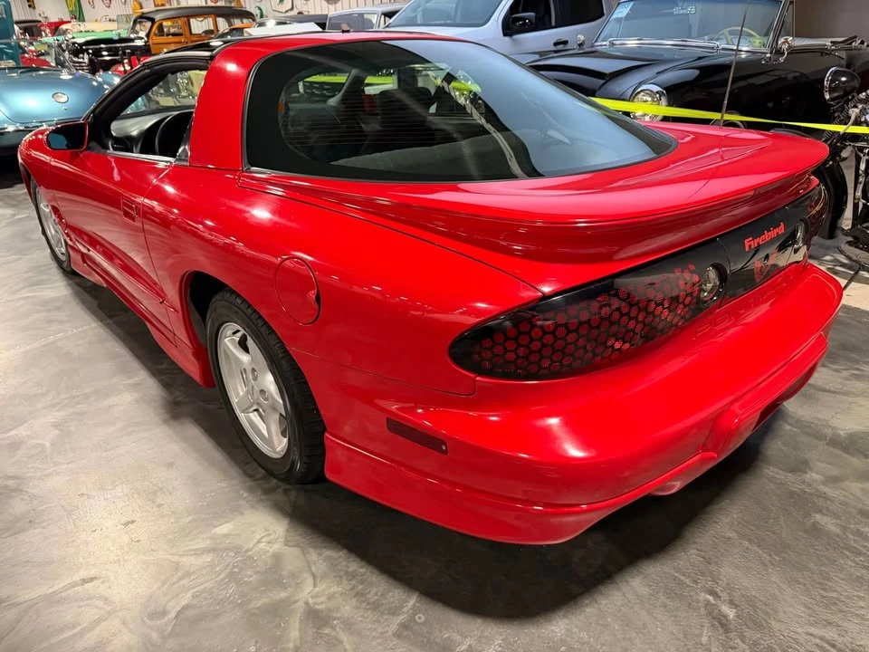 1998 Pontiac Firebird 4th Gen - Image 9 of 18