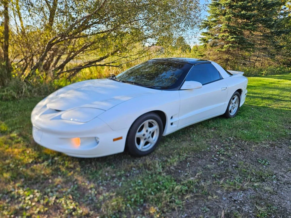 1998 Pontiac Firebird 4th Gen - Image 4 of 4