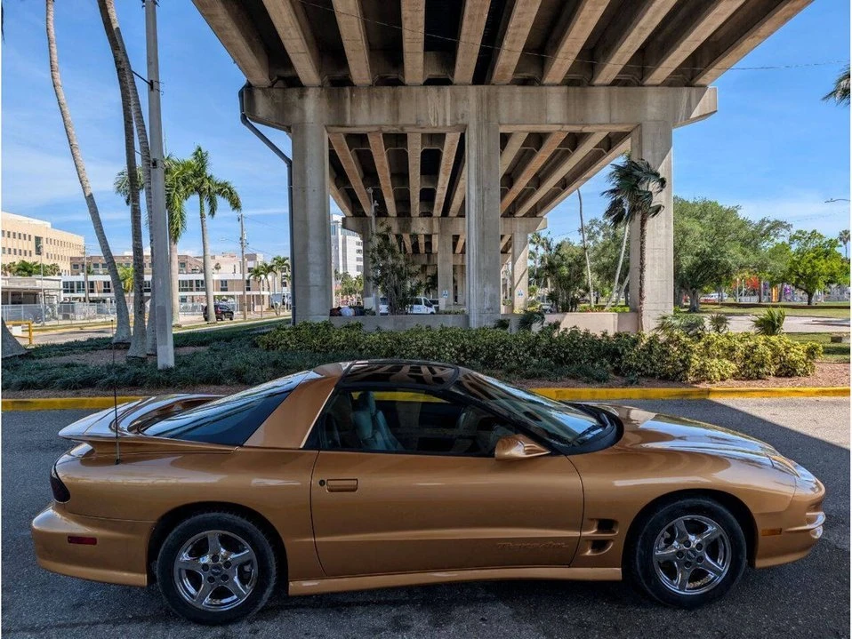 1998 Pontiac Firebird 4th Gen - Image 4 of 20