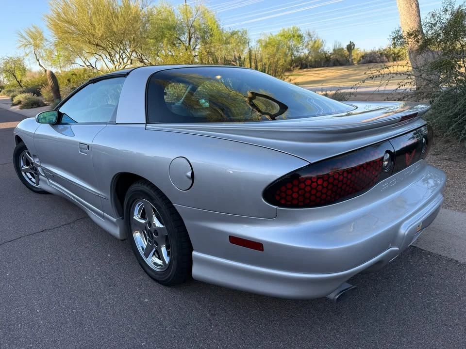 1998 Pontiac Firebird 4th Gen - Image 4 of 15