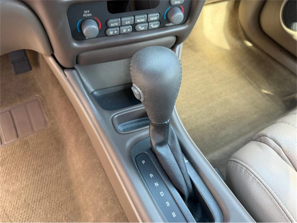1998 Pontiac Grand Prix 3rd+ Gen - Image 10 of 31