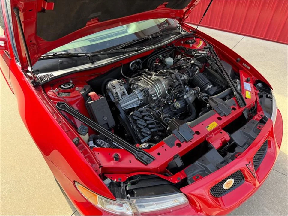 1998 Pontiac Grand Prix 3rd+ Gen - Image 17 of 31