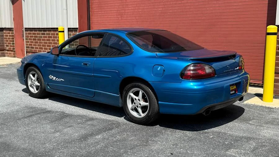 1998 Pontiac Grand Prix 3rd+ Gen - Image 3 of 10