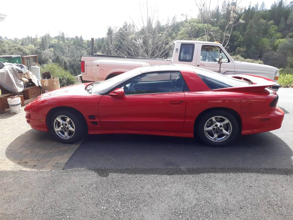 1989 Pontiac Firebird Trans Am 3rd Gen - Image 5 of 6