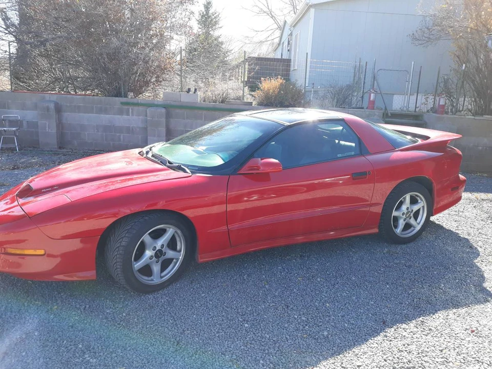 1989 Pontiac Firebird Trans Am 3rd Gen - Image 6 of 6