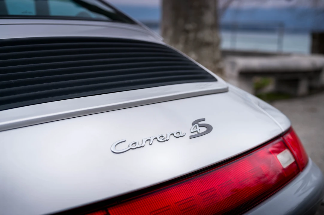 1998 Porsche 993 Carrera 4S - Image 25 of 31