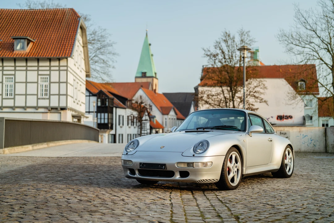 1998 Porsche 993 Carrera 4S - Image 19 of 21