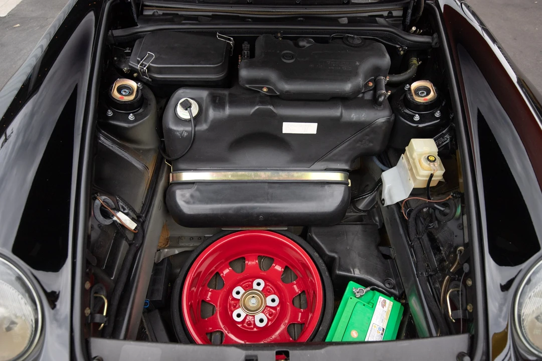 1998 Porsche 993 Carrera - Image 26 of 31