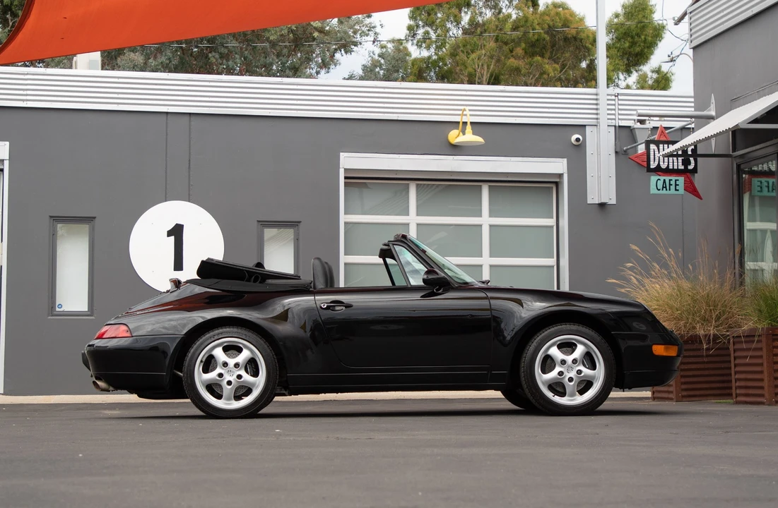 1998 Porsche 993 Carrera - Image 8 of 31