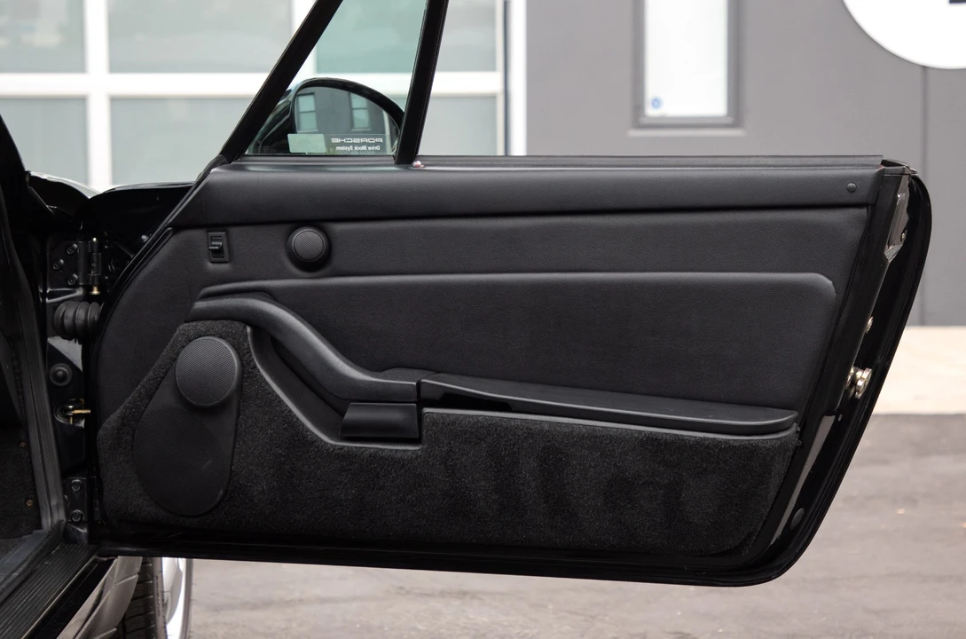 1998 Porsche 993 Carrera - Image 20 of 31