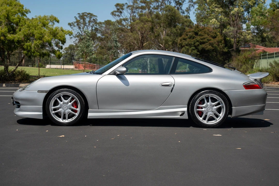 1998 Porsche 996 Carrera 4 - Image 12 of 31