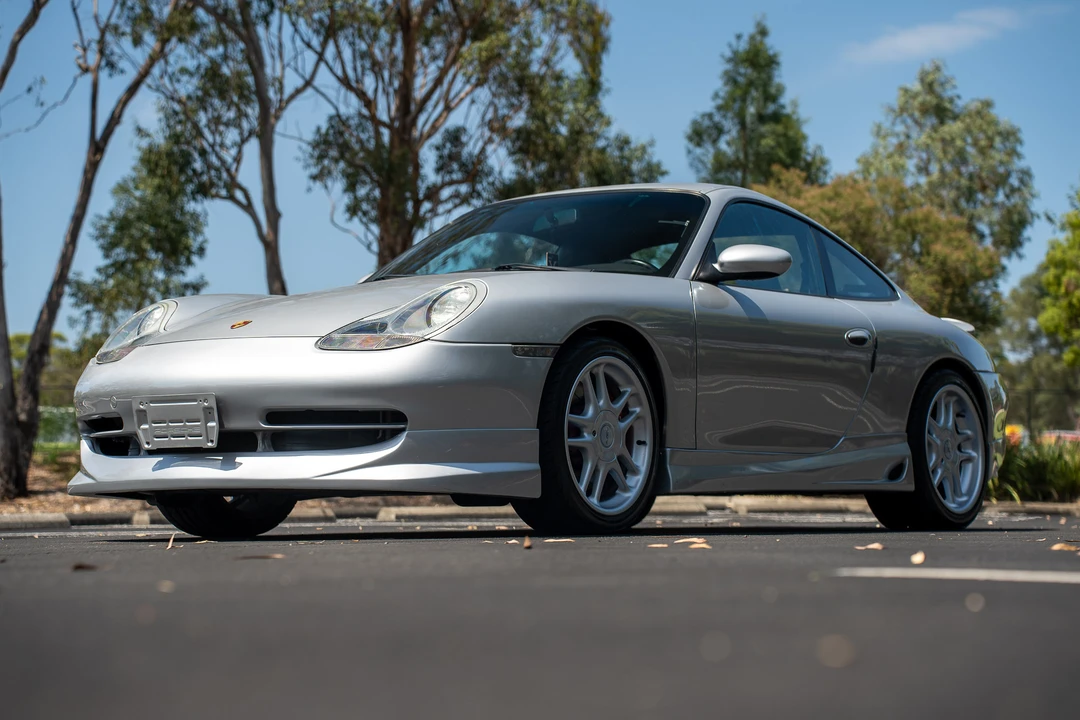 1998 Porsche 996 Carrera 4 - Image 11 of 31