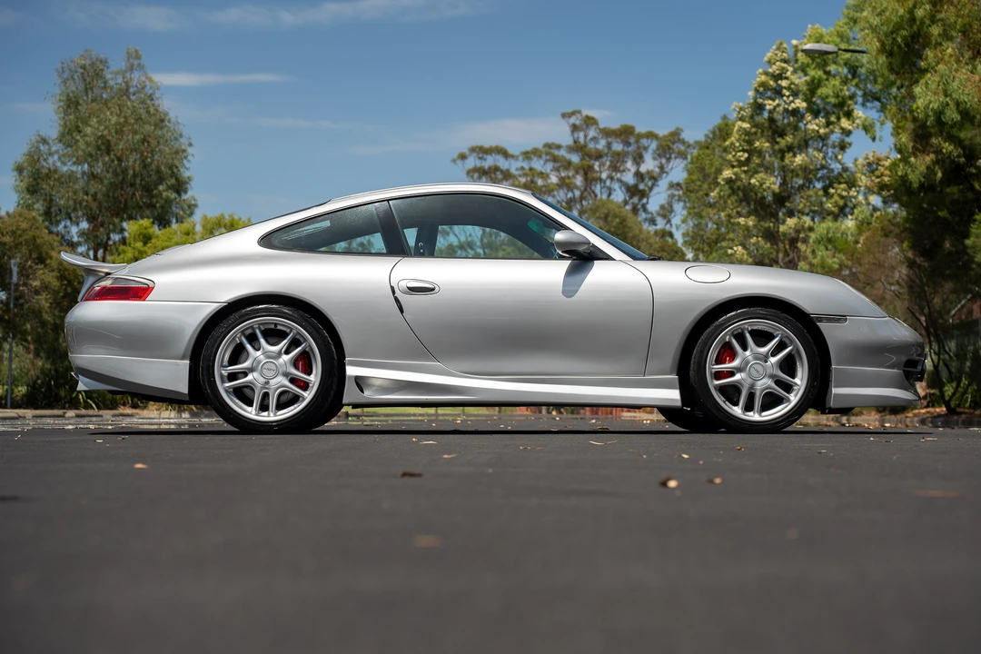 1998 Porsche 996 Carrera 4 - Image 16 of 31