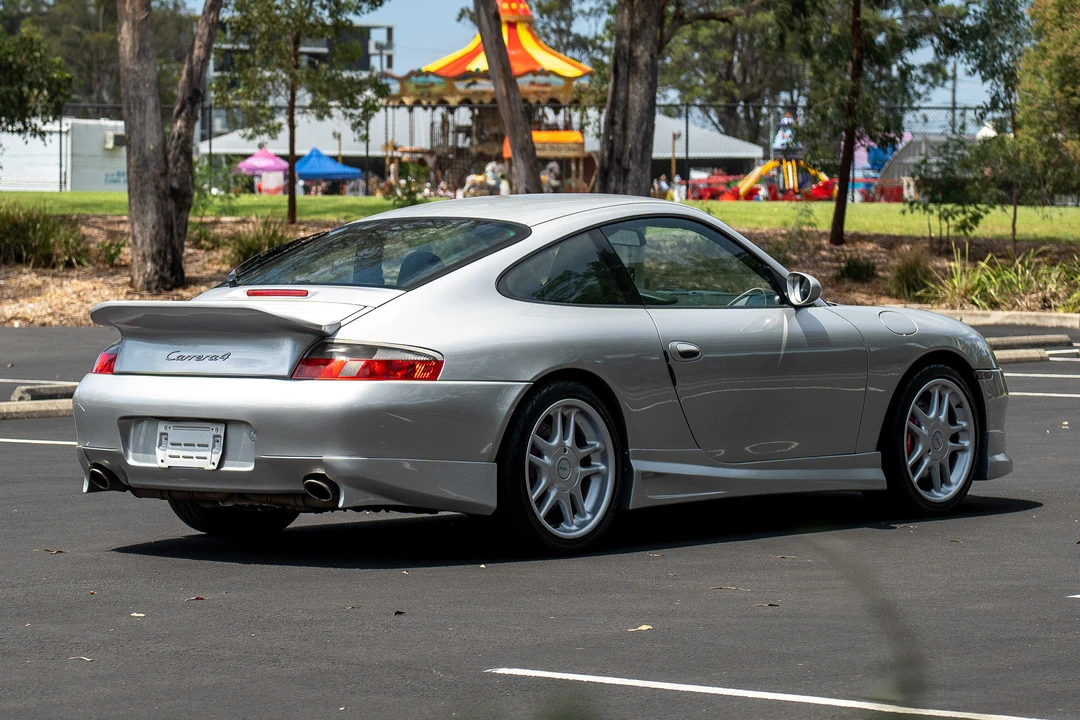 1998 Porsche 996 Carrera 4 - Image 15 of 31