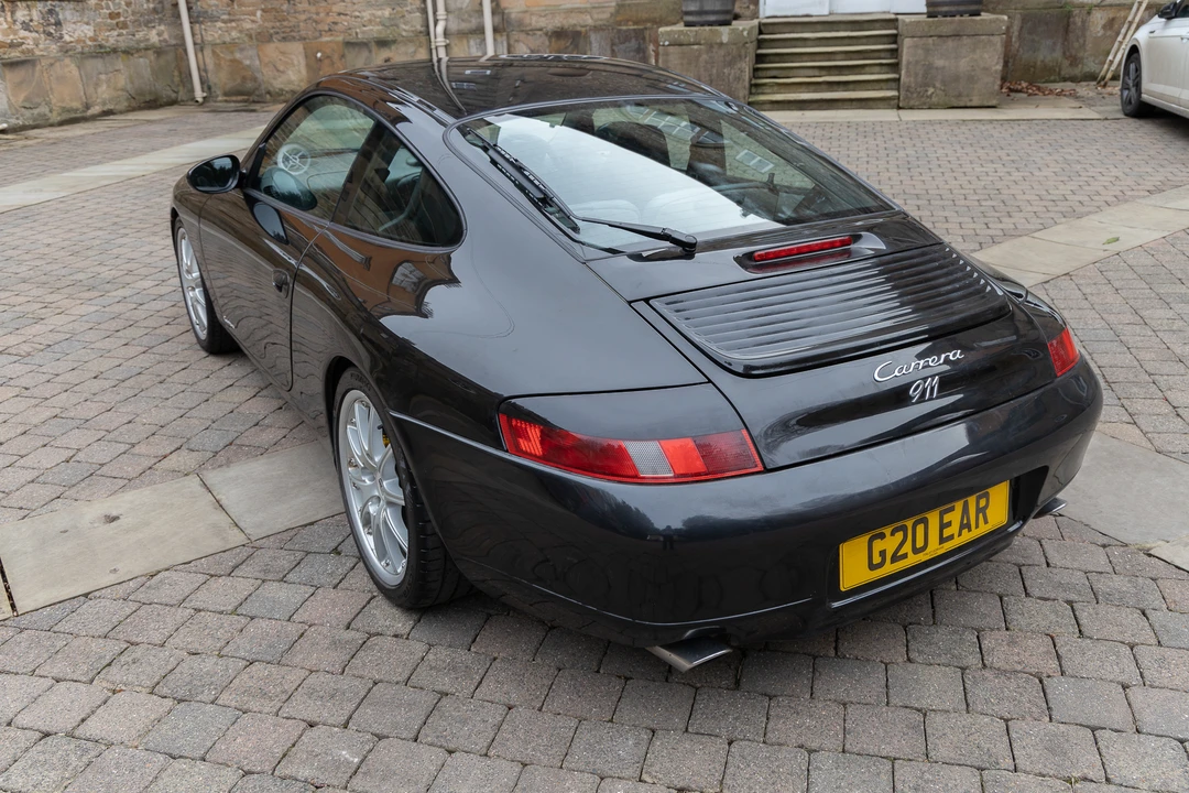 2001 Porsche 996 Carrera - Image 17 of 31