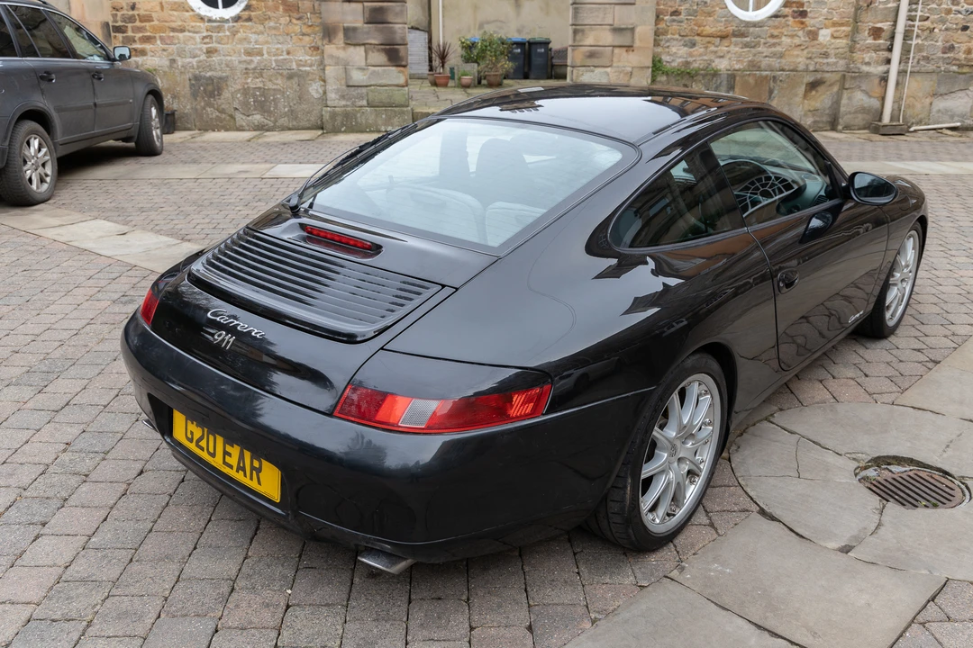 2001 Porsche 996 Carrera - Image 19 of 31