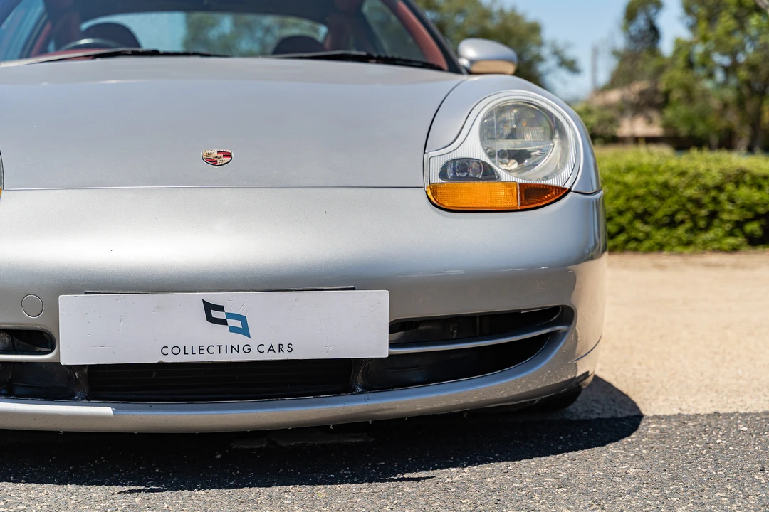 1998 Porsche 996 Carrera - Image 15 of 31