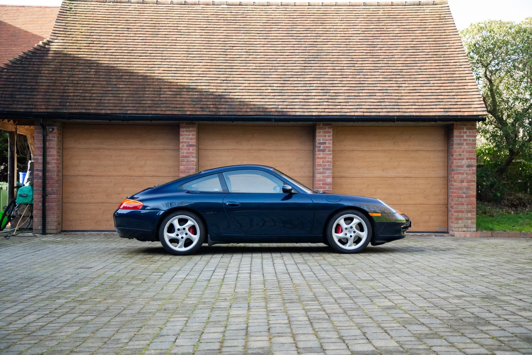 1998 Porsche 996 Carrera - Image 9 of 31