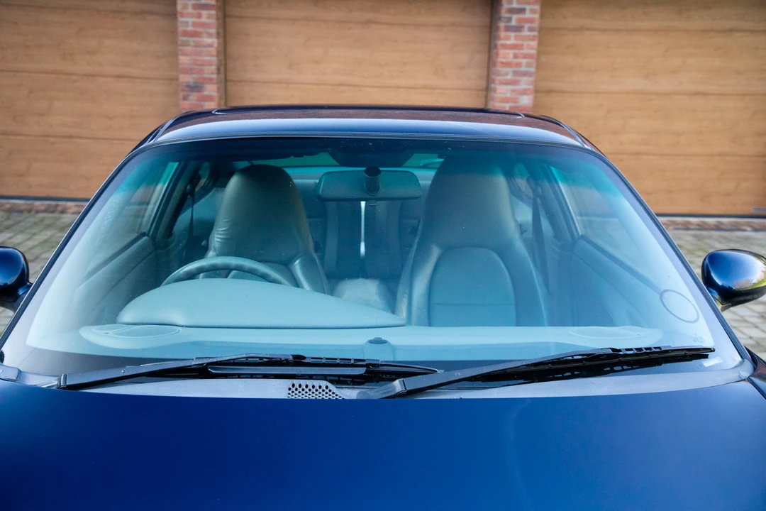 1998 Porsche 996 Carrera - Image 14 of 31
