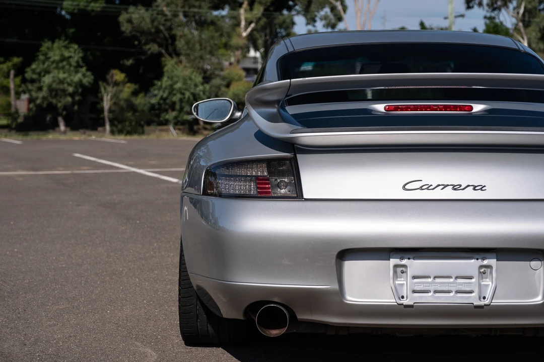 1998 Porsche 996 Carrera - Image 28 of 31